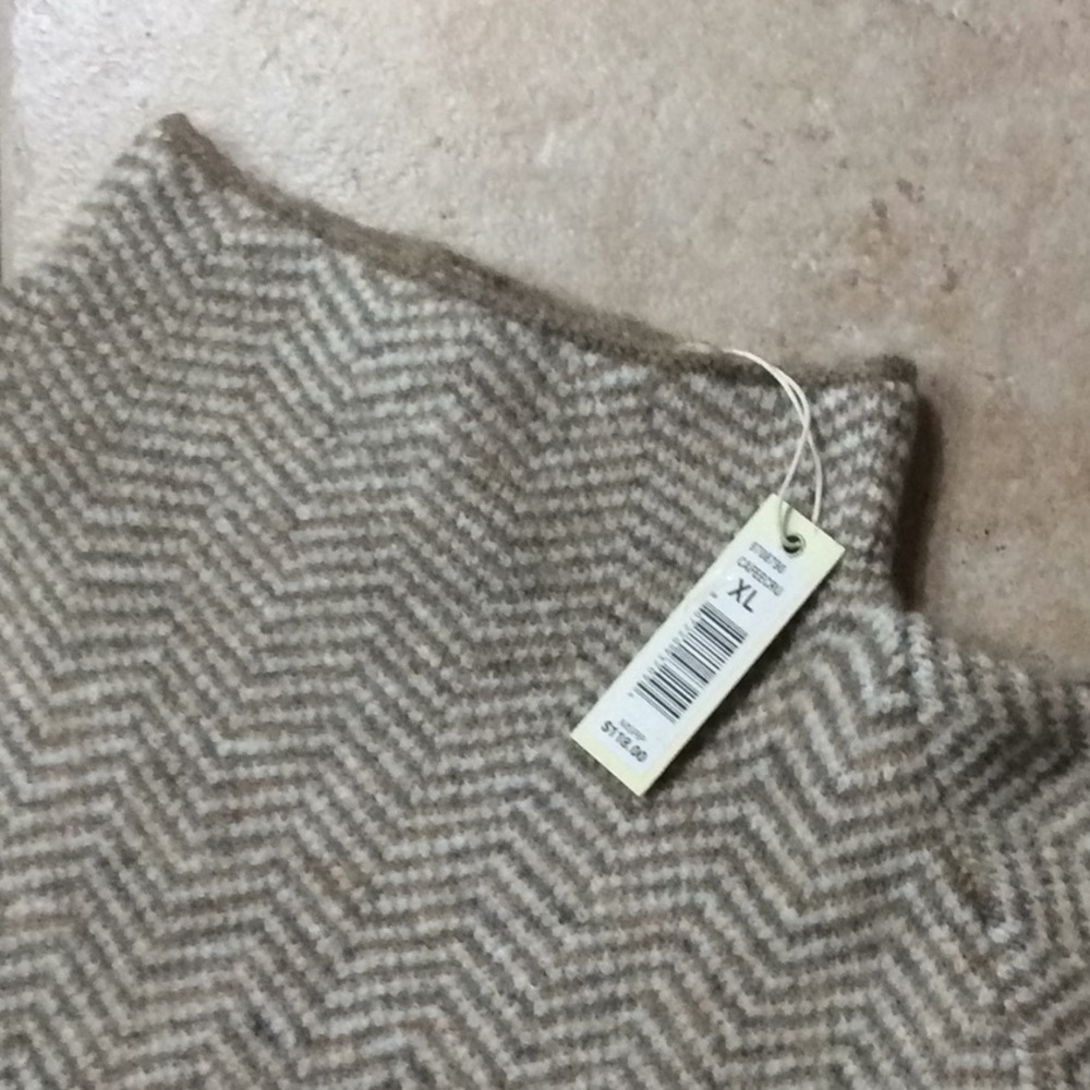 Max Studio Sweater - Picture 3 of 6